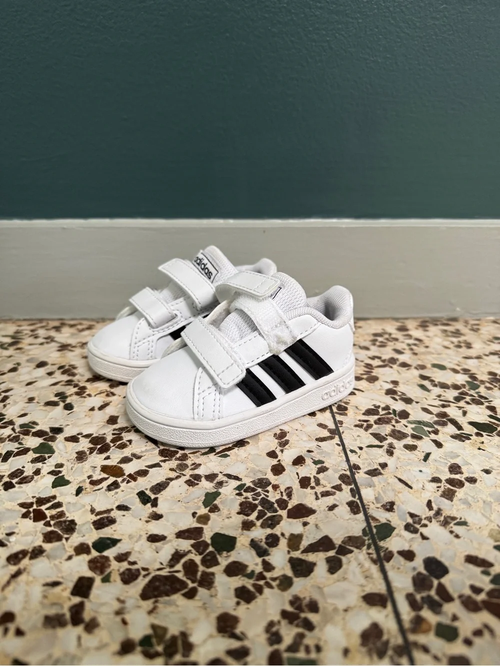 adidas White Kids Sneakers with Black Stripes and Velcro